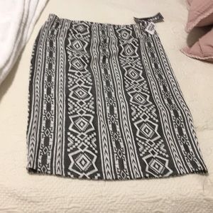 Knee length casual skirt